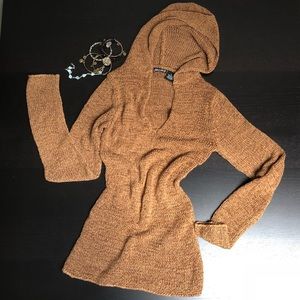 Hooded Long-Sleeve Shirt